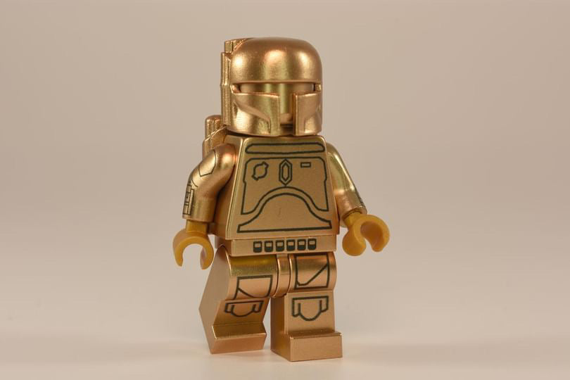 Golden Bounty Hunting Enthusiast 1/30